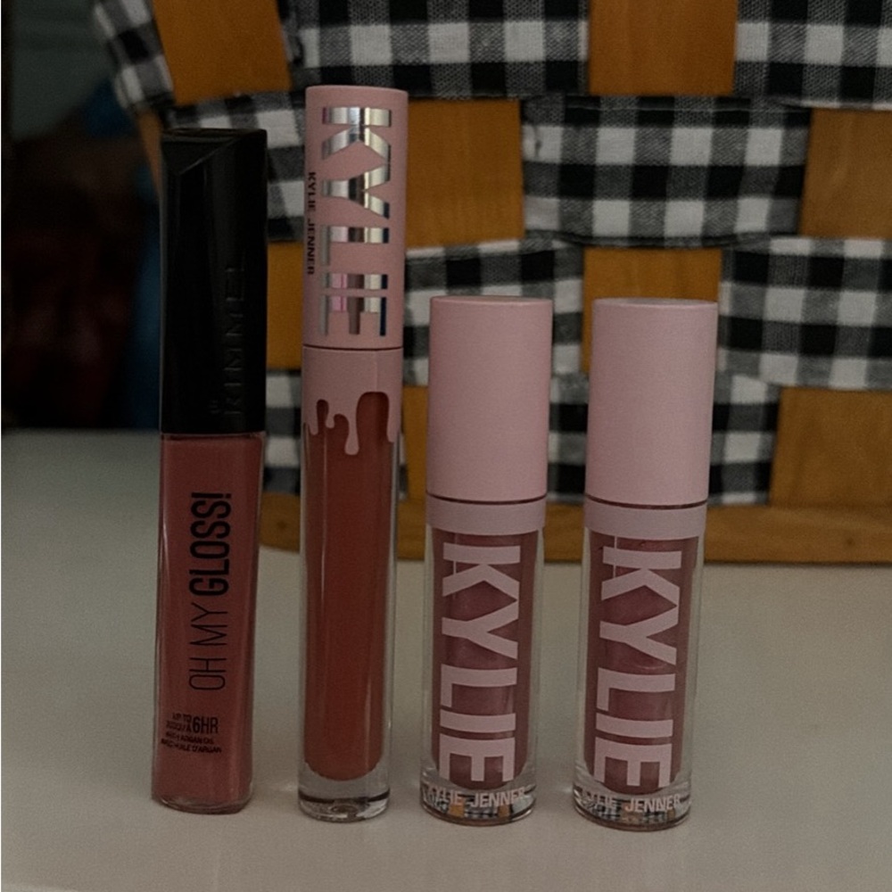 Kylie Cosmetics Lip Gloss and Matte Set - Pink and Nude